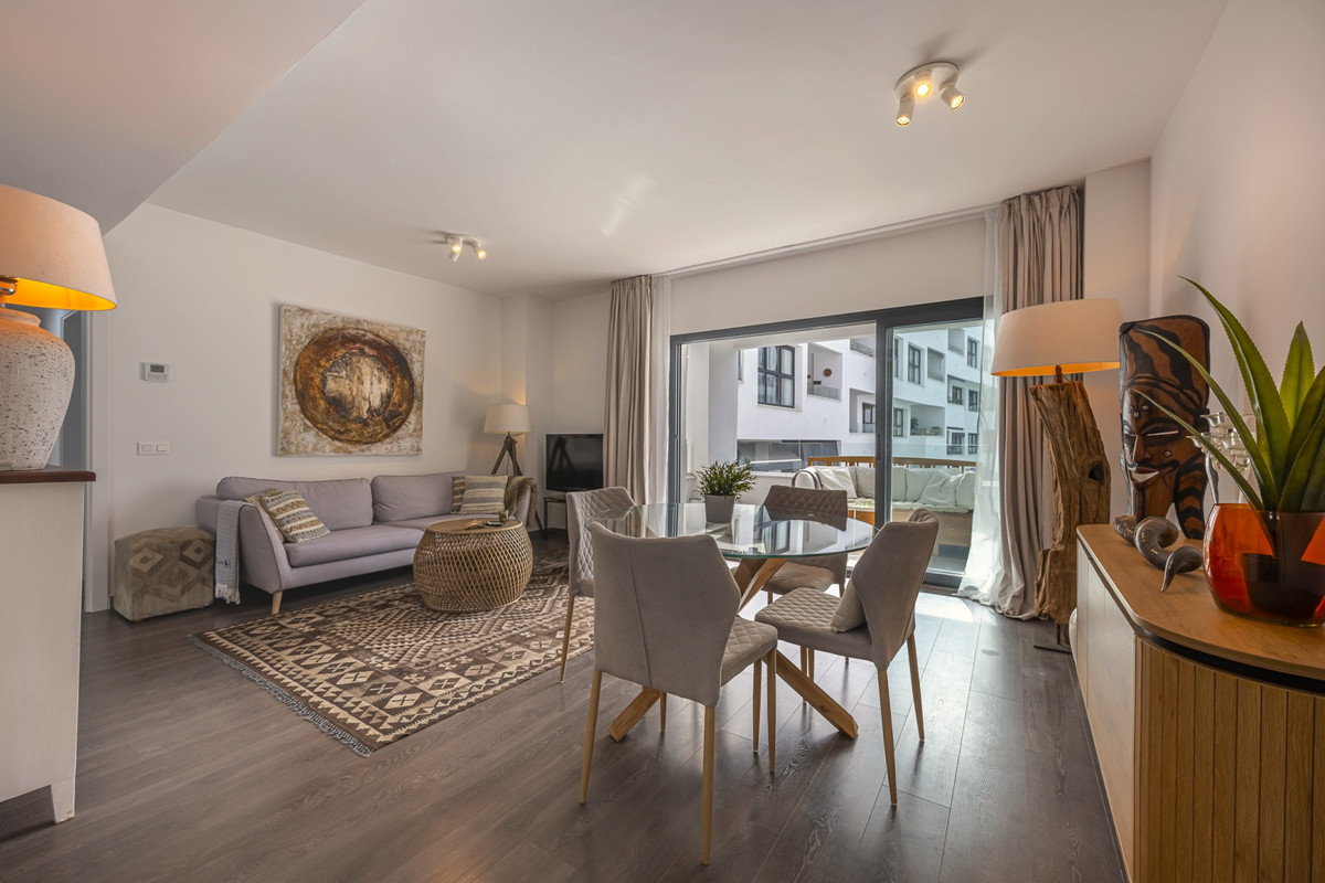 2 Bed Apartment for sale in Estepona Costa Del Sol, Málaga, Spain