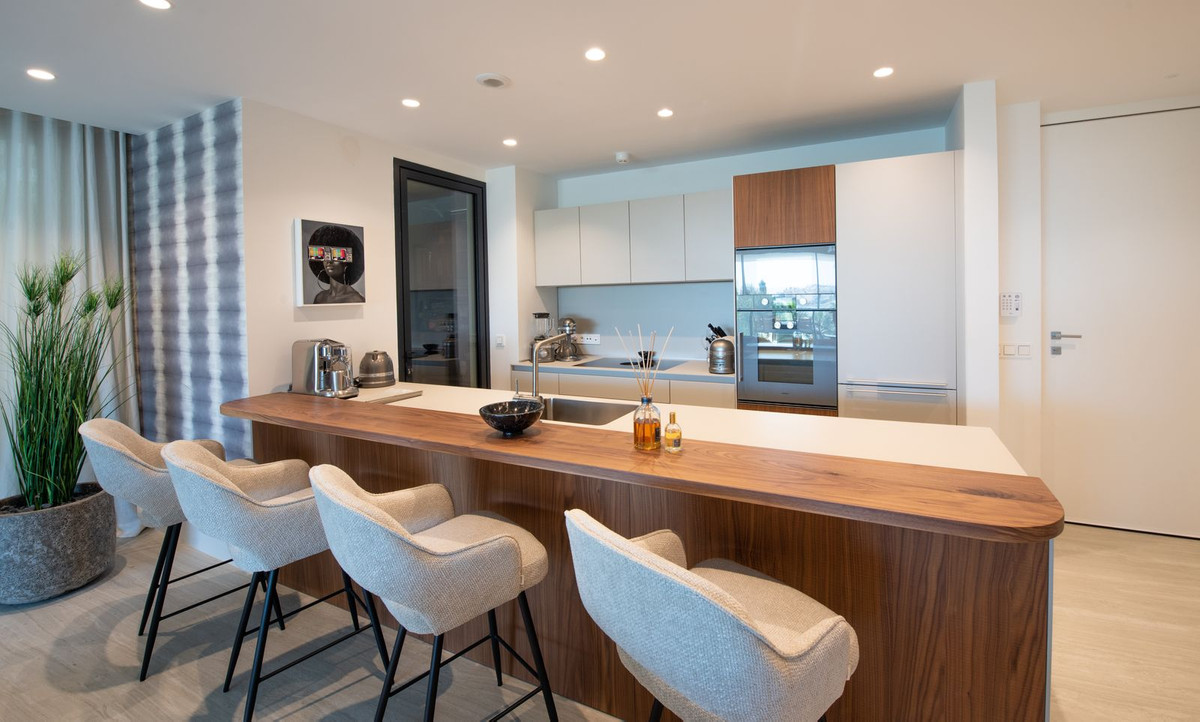2 Bed Apartment for sale in Estepona Costa Del Sol, Málaga, Spain