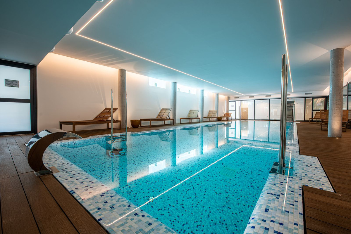 2 Bed Apartment for sale in Estepona Costa Del Sol, Málaga, Spain