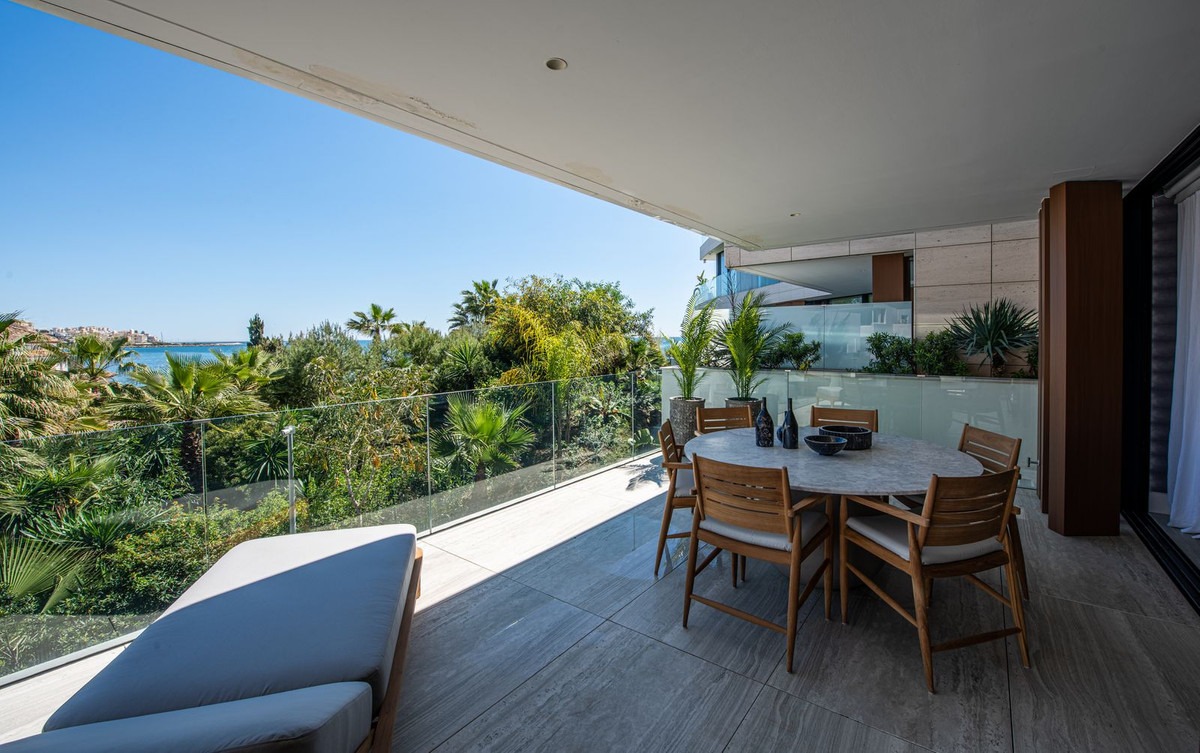 2 Bed Apartment for sale in Estepona Costa Del Sol, Málaga, Spain