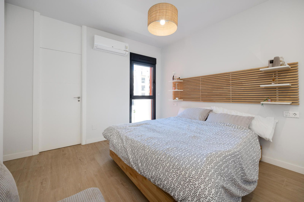 Se vende Apartamento Planta Media de 2 dormitorios en Costa Blanca, Alicante, España