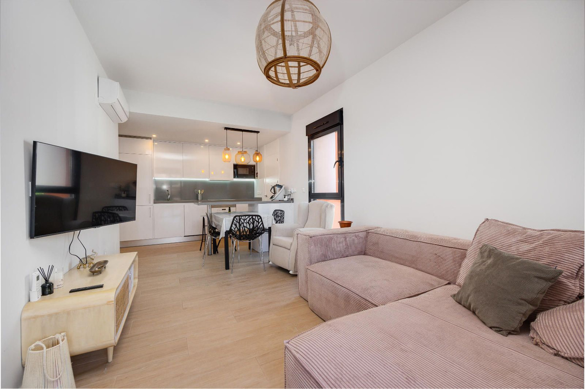 Se vende Apartamento Planta Media de 2 dormitorios en Costa Blanca, Alicante, España