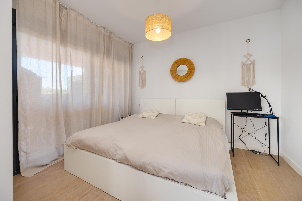 Se vende Apartamento Planta Media de 2 dormitorios en Costa Blanca, Alicante, España