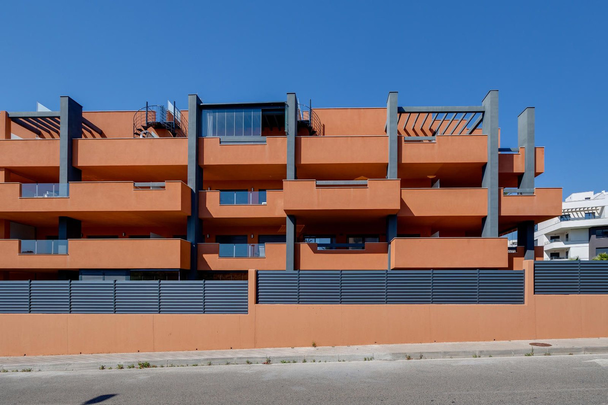 Se vende Apartamento Planta Media de 2 dormitorios en Costa Blanca, Alicante, España