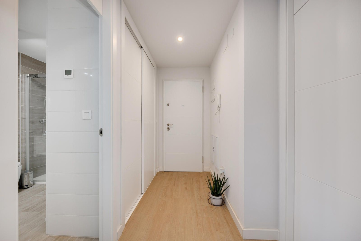 Se vende Apartamento Planta Media de 2 dormitorios en Costa Blanca, Alicante, España