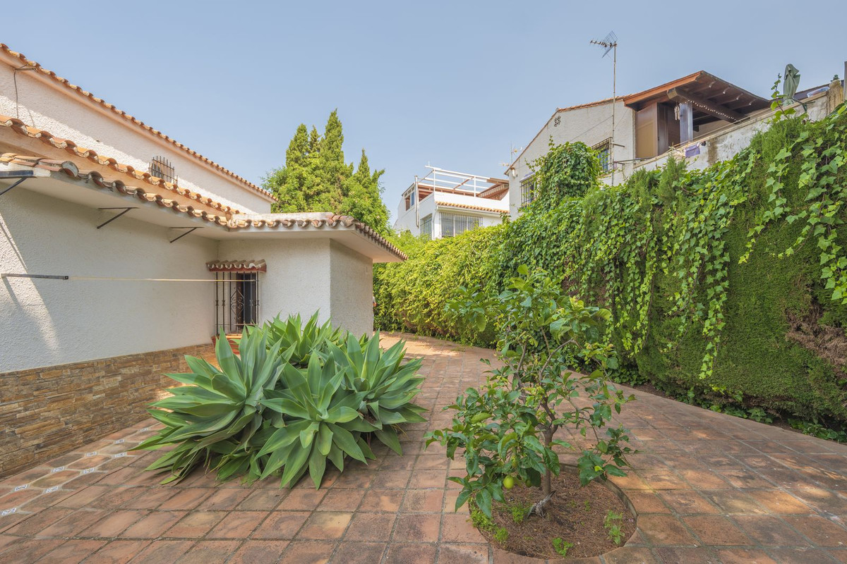 3 Bed Townhouse for sale in Marbella Costa Del Sol, Málaga, Spain