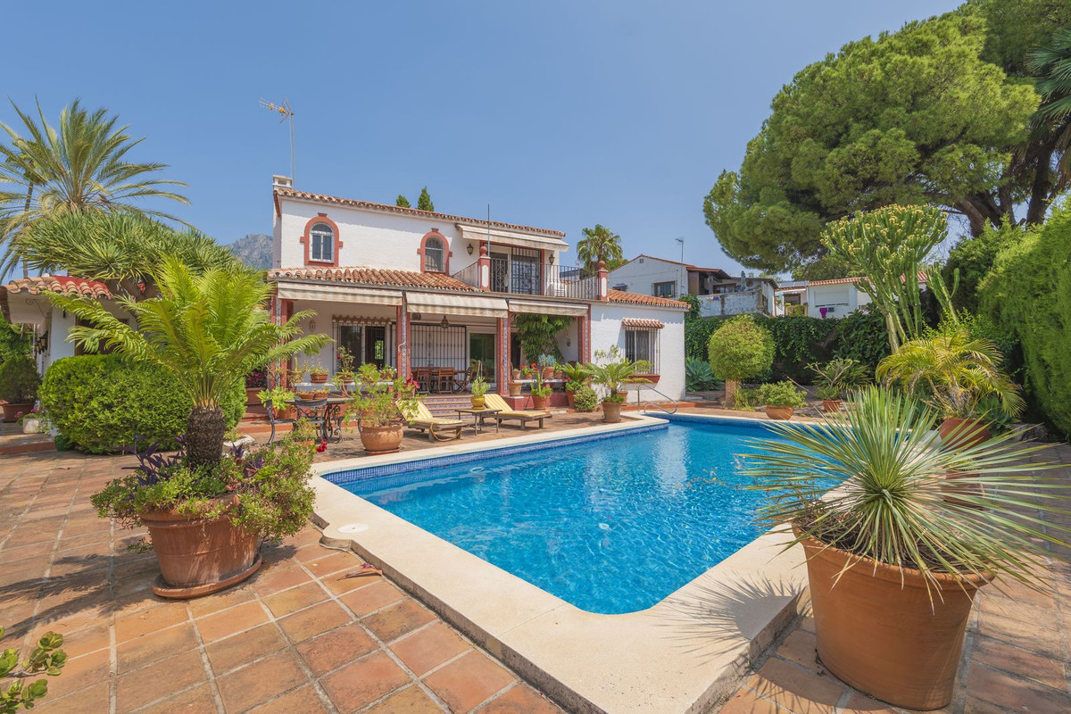3 Bed Townhouse for sale in Marbella Costa Del Sol, Málaga, Spain