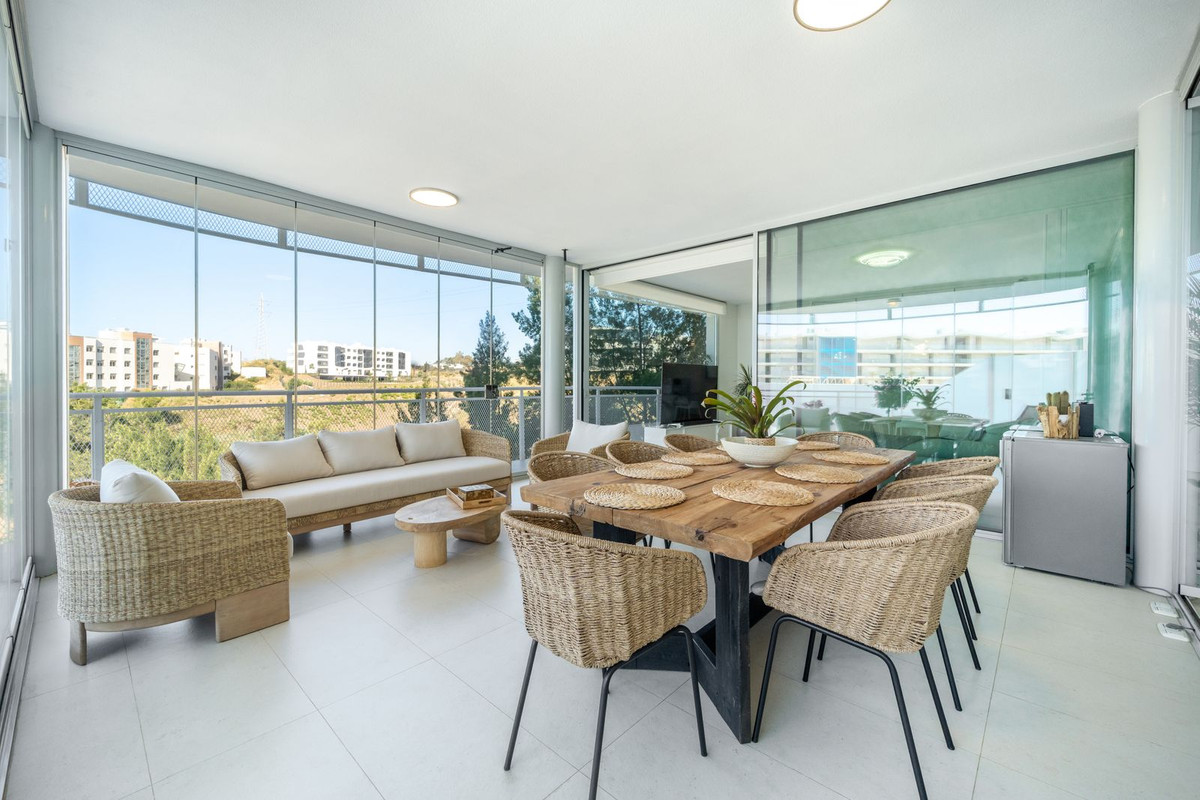 Se vende Apartamento Planta Media de 2 dormitorios en Costa Del Sol, Málaga, España