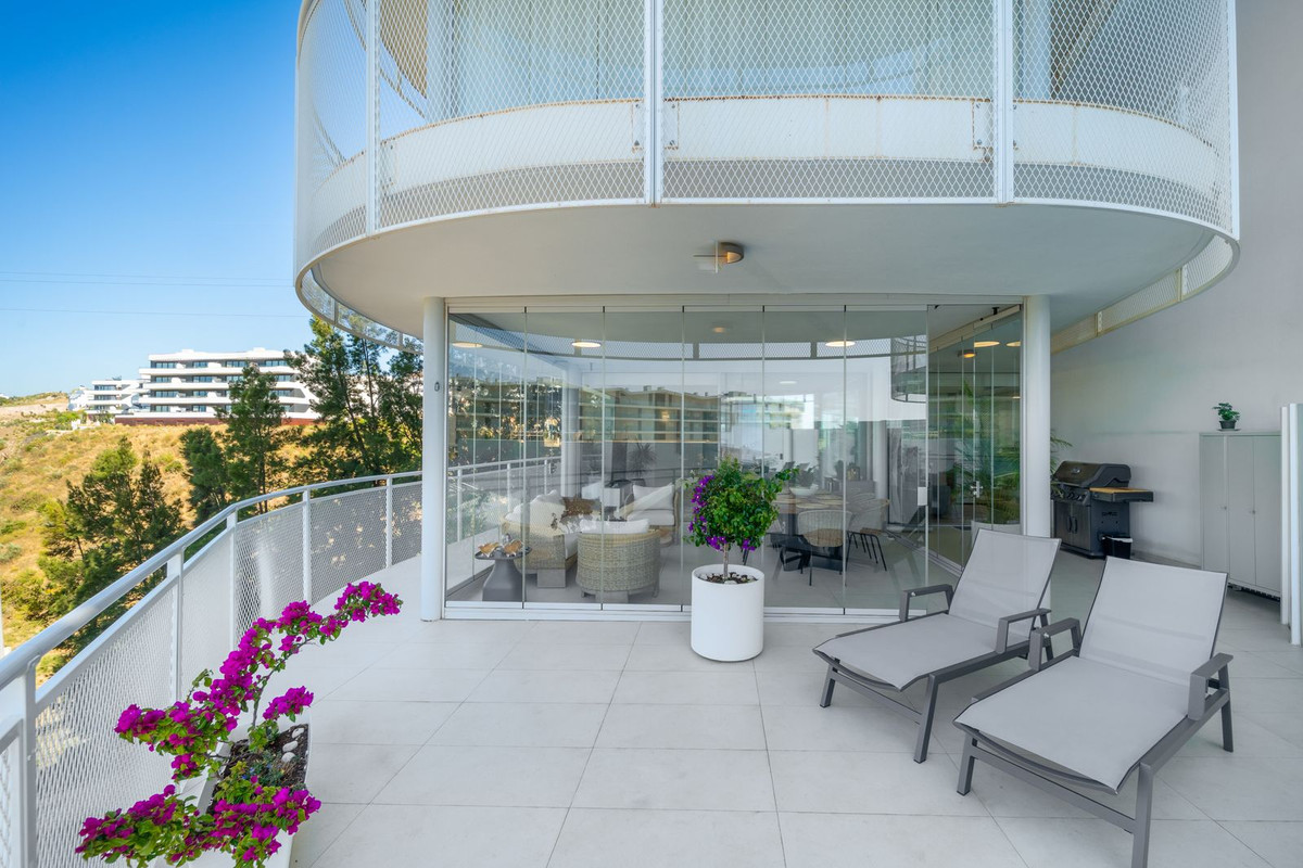 Se vende Apartamento Planta Media de 2 dormitorios en Costa Del Sol, Málaga, España