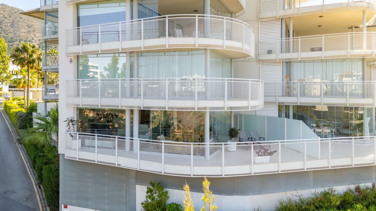 Se vende Apartamento Planta Media de 2 dormitorios en Costa Del Sol, Málaga, España
