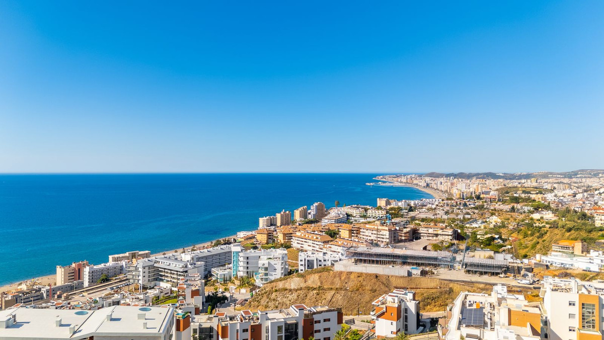 Se vende Apartamento Planta Media de 2 dormitorios en Costa Del Sol, Málaga, España