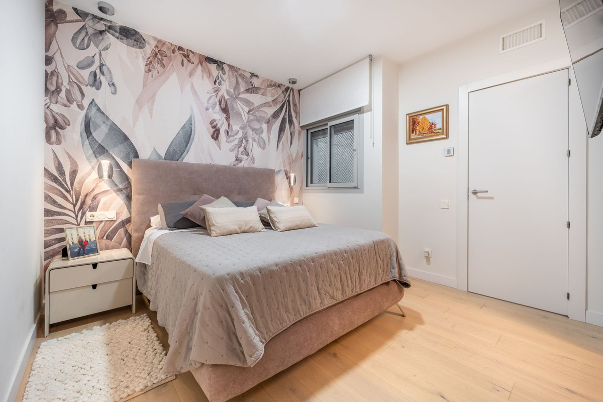Se vende Apartamento Planta Media de 2 dormitorios en Costa Del Sol, Málaga, España