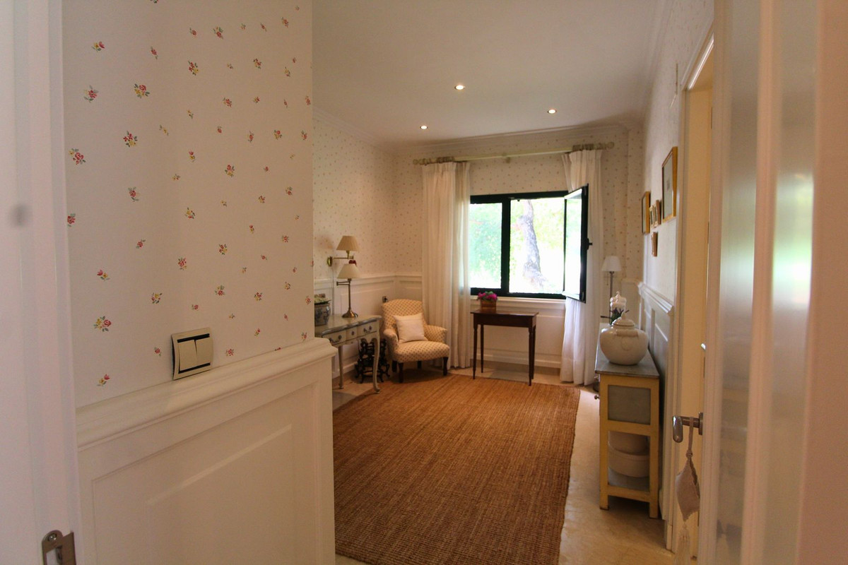 Se vende Apartamento Planta Media de 2 dormitorios en Costa Del Sol, Cadiz, España