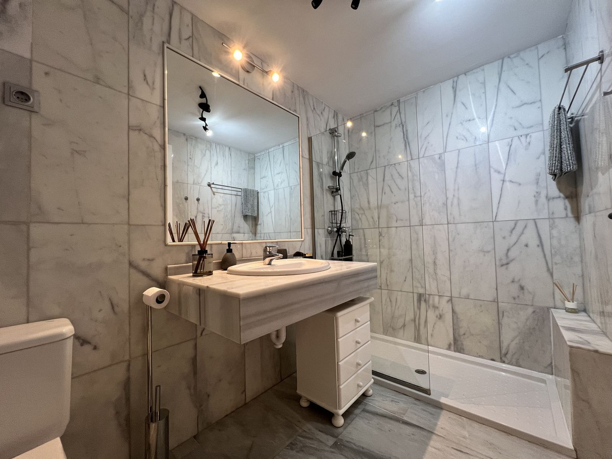 Se vende Apartamento Planta Media de 1 dormitorios en Costa Del Sol, Málaga, España