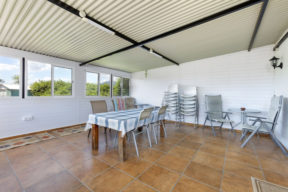 4 Bed Townhouse for sale in Pizarra Costa Del Sol, Málaga, Spain