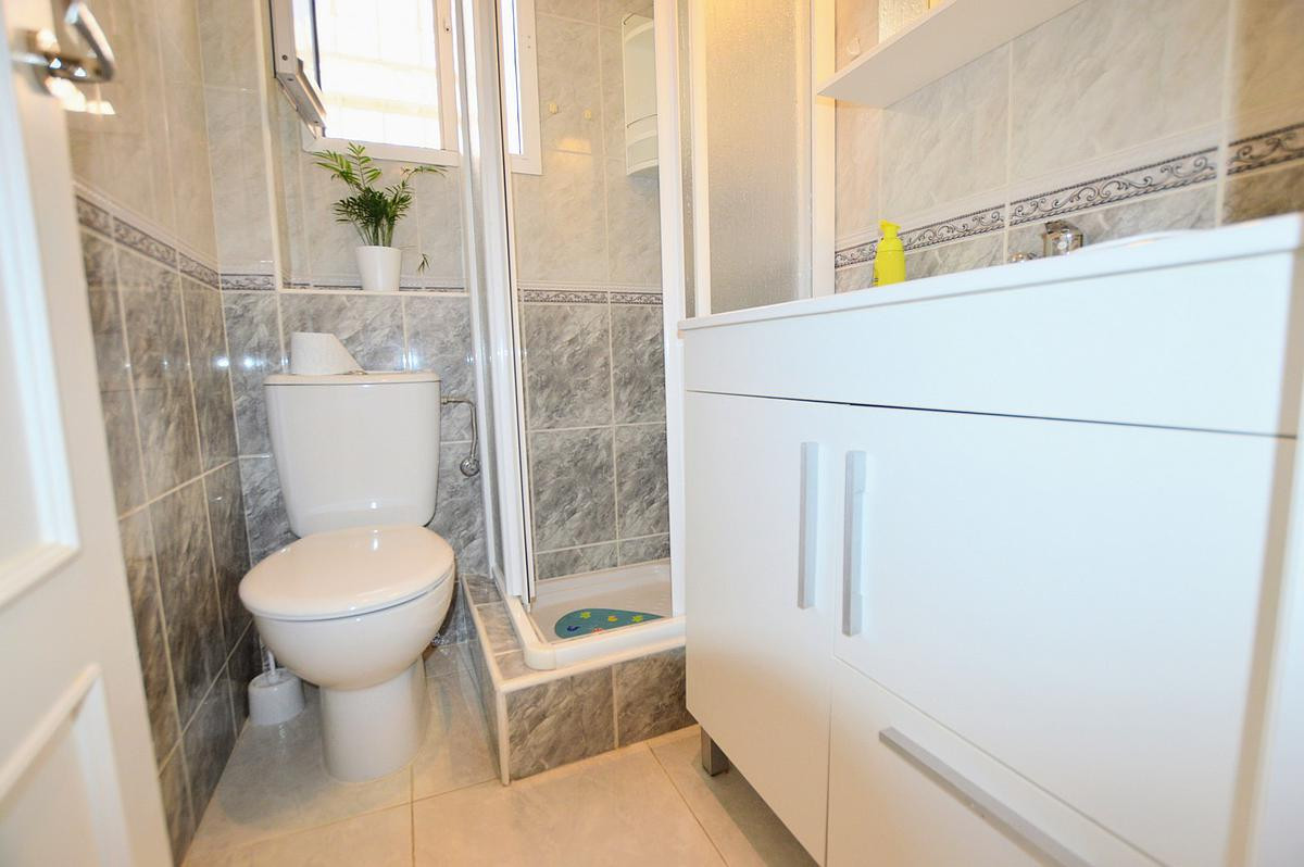 Se vende Villa - Chalet de 3 dormitorios en Costa Blanca, Alicante, España