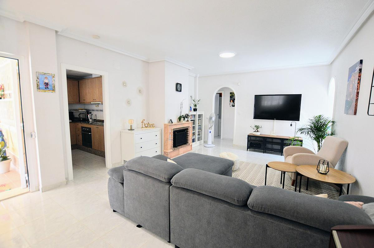 Se vende Villa - Chalet de 3 dormitorios en Costa Blanca, Alicante, España