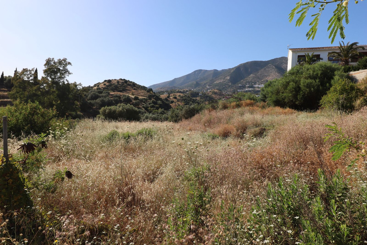 Se vende Terreno Urbano  en Costa Del Sol, Málaga, España
