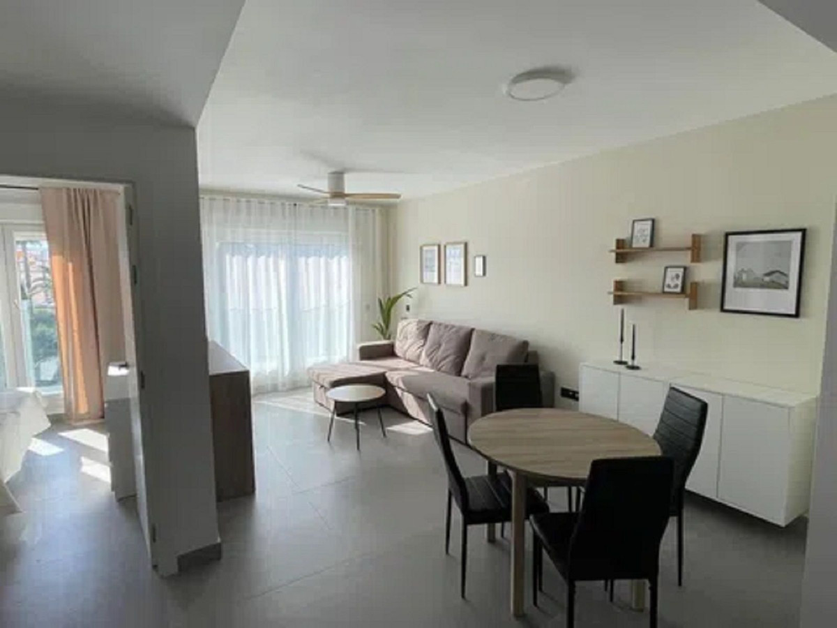 1 Bed Apartment for sale in Las Lagunas Costa Del Sol, Málaga, Spain