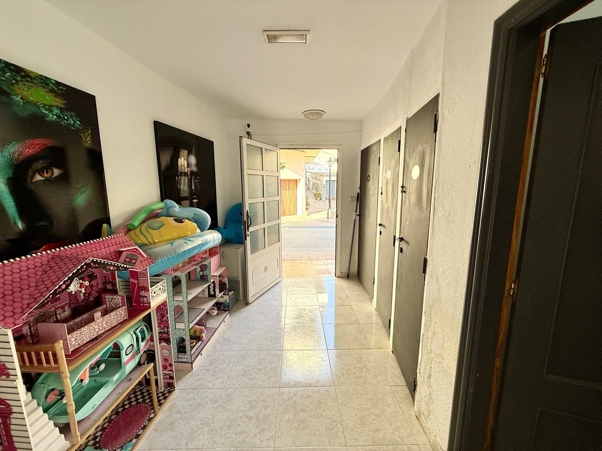5 Bed Apartment for sale in San Miguel De Salinas Costa Blanca, Alicante, Spain