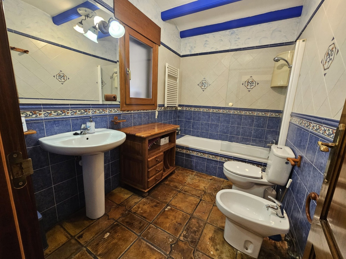 4 Bed Townhouse for sale in Calpe Costa Blanca, Alicante, Spain