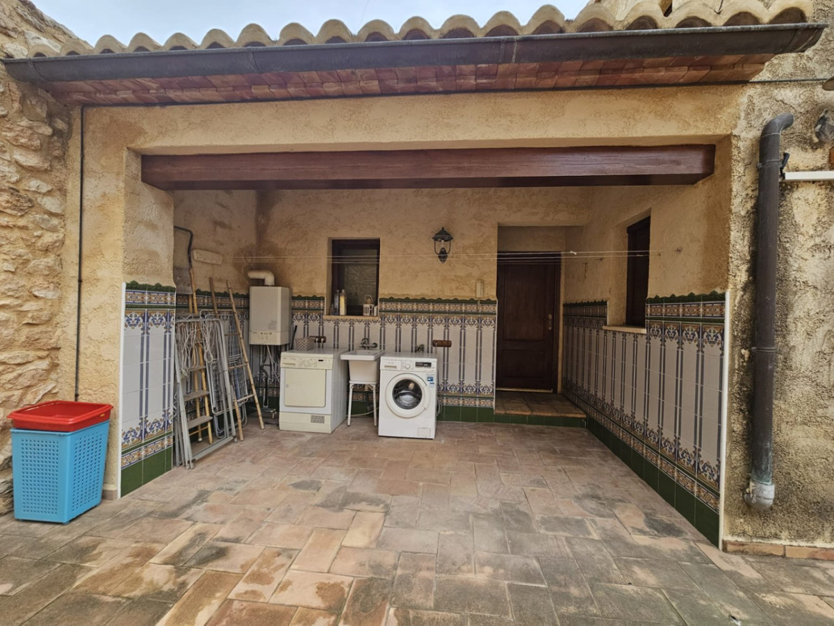 4 Bed Townhouse for sale in Calpe Costa Blanca, Alicante, Spain