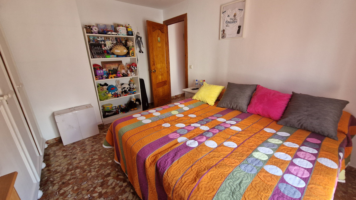 4 Bed Townhouse for sale in Estepona Costa Del Sol, Málaga, Spain