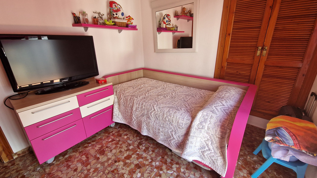 4 Bed Townhouse for sale in Estepona Costa Del Sol, Málaga, Spain