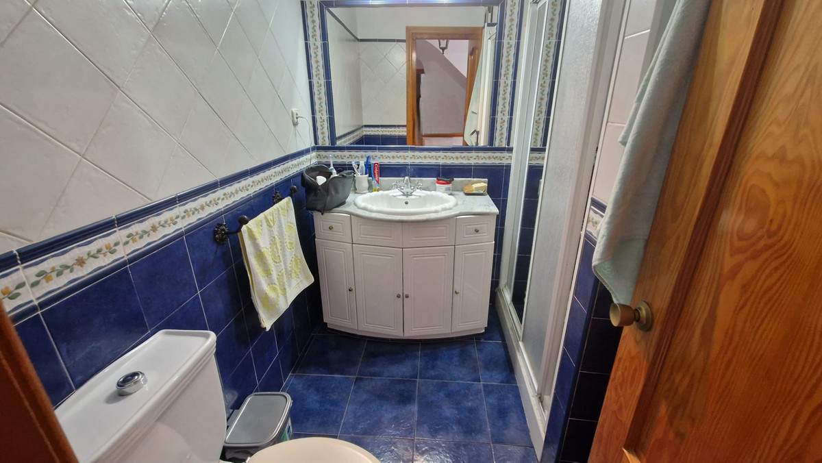 4 Bed Townhouse for sale in Estepona Costa Del Sol, Málaga, Spain