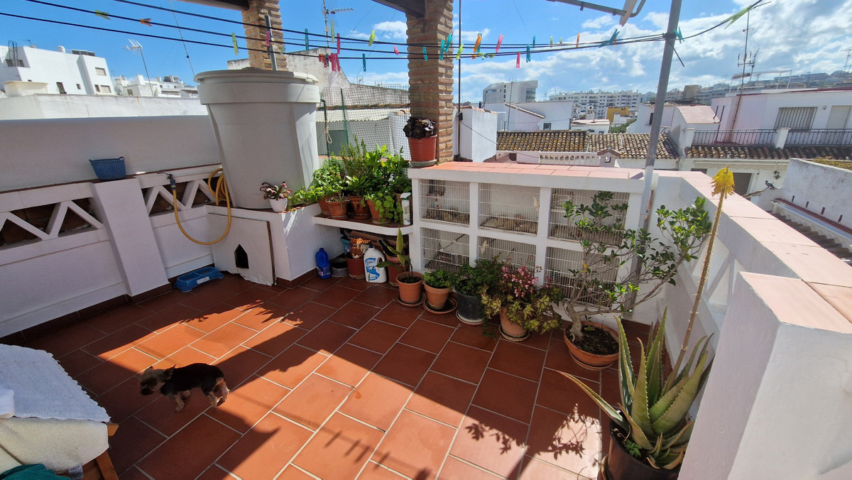 4 Bed Townhouse for sale in Estepona Costa Del Sol, Málaga, Spain