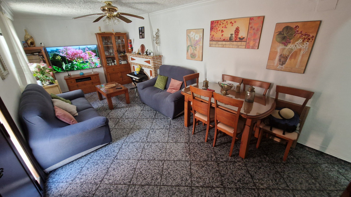 4 Bed Townhouse for sale in Estepona Costa Del Sol, Málaga, Spain