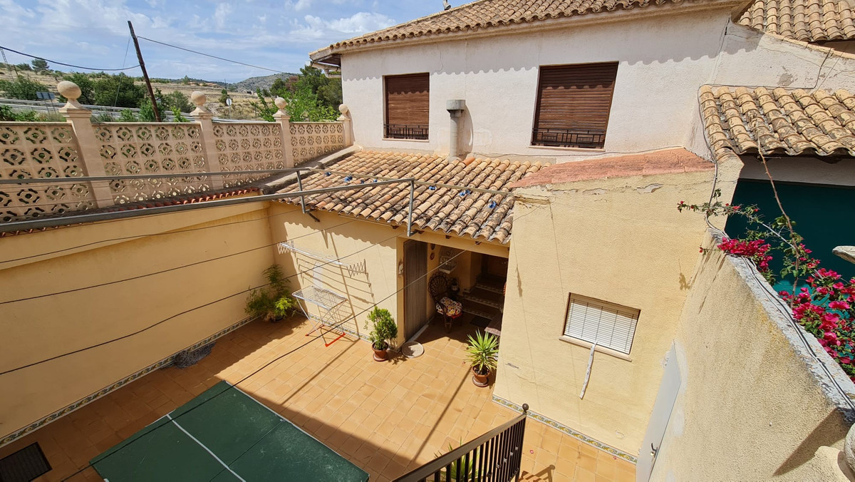 8 Bed Townhouse for sale in Monóvar Costa Blanca, Alicante, Spain