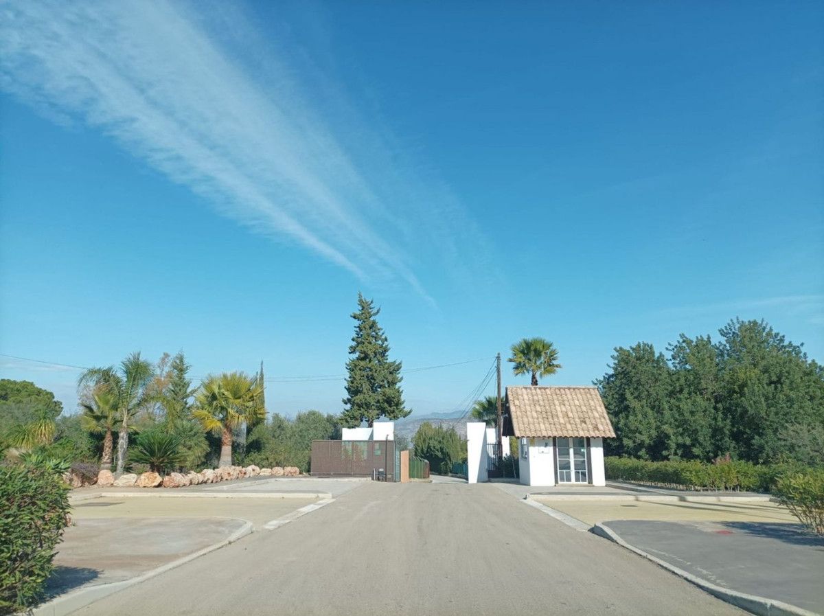 Se vende Terreno Urbano  en Costa Del Sol, Málaga, España