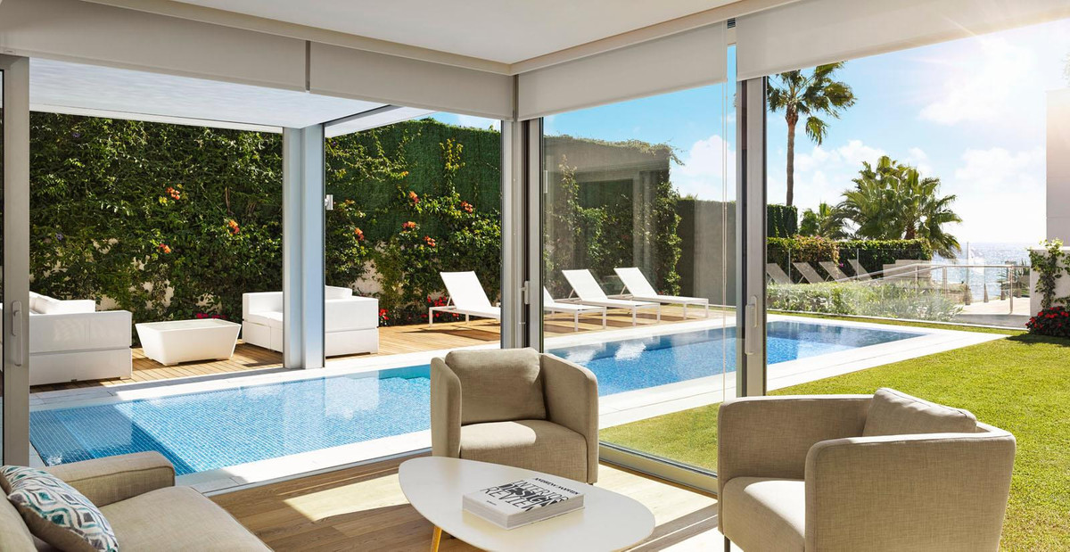 Se vende Villa - Chalet de 5 dormitorios en Costa Del Sol, Málaga, España