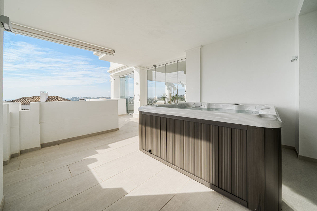 7 Bed Apartment for sale in Aloha Costa Del Sol, Málaga, Spain
