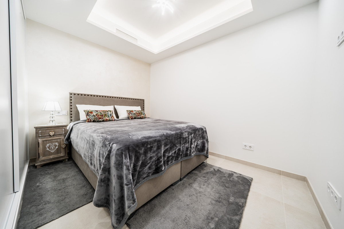 7 Bed Apartment for sale in Aloha Costa Del Sol, Málaga, Spain