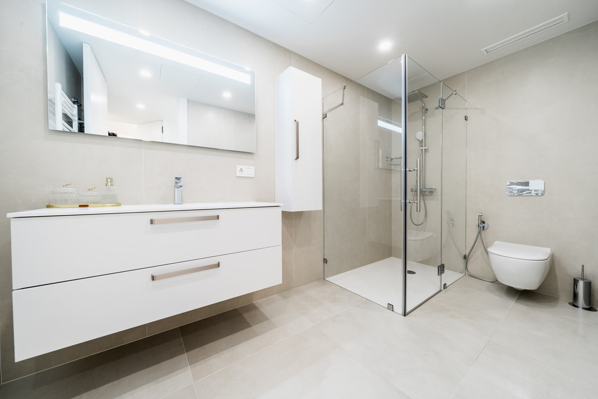 7 Bed Apartment for sale in Aloha Costa Del Sol, Málaga, Spain