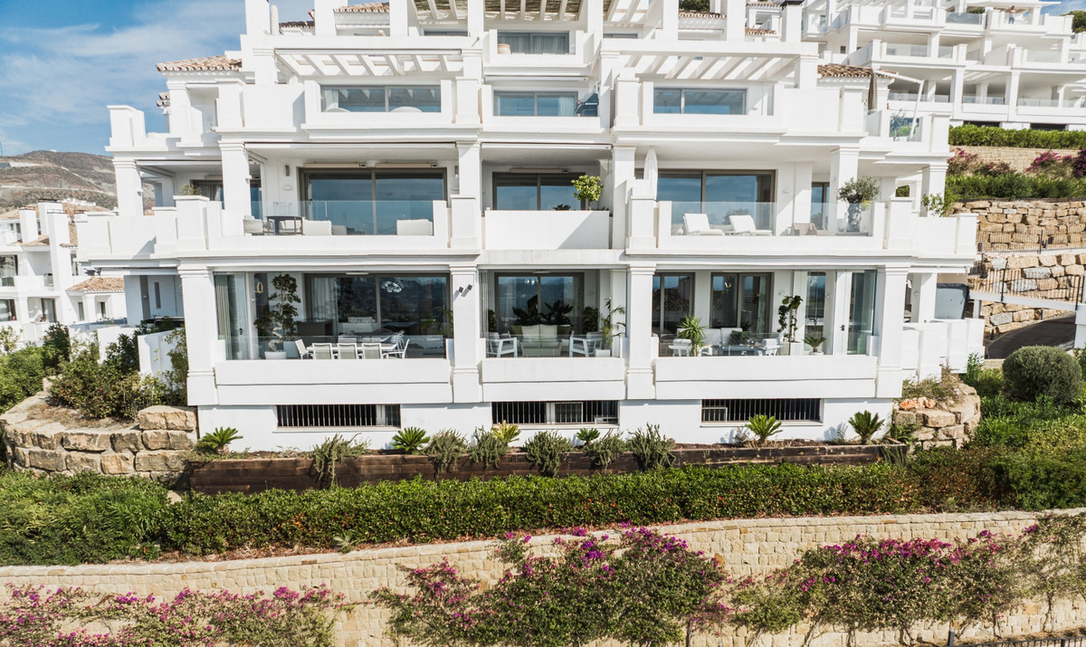 7 Bed Apartment for sale in Aloha Costa Del Sol, Málaga, Spain