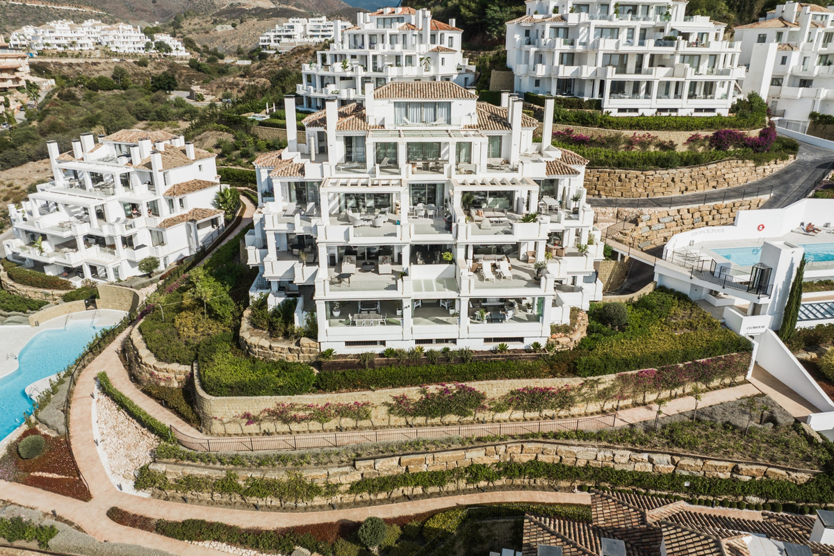 7 Bed Apartment for sale in Aloha Costa Del Sol, Málaga, Spain