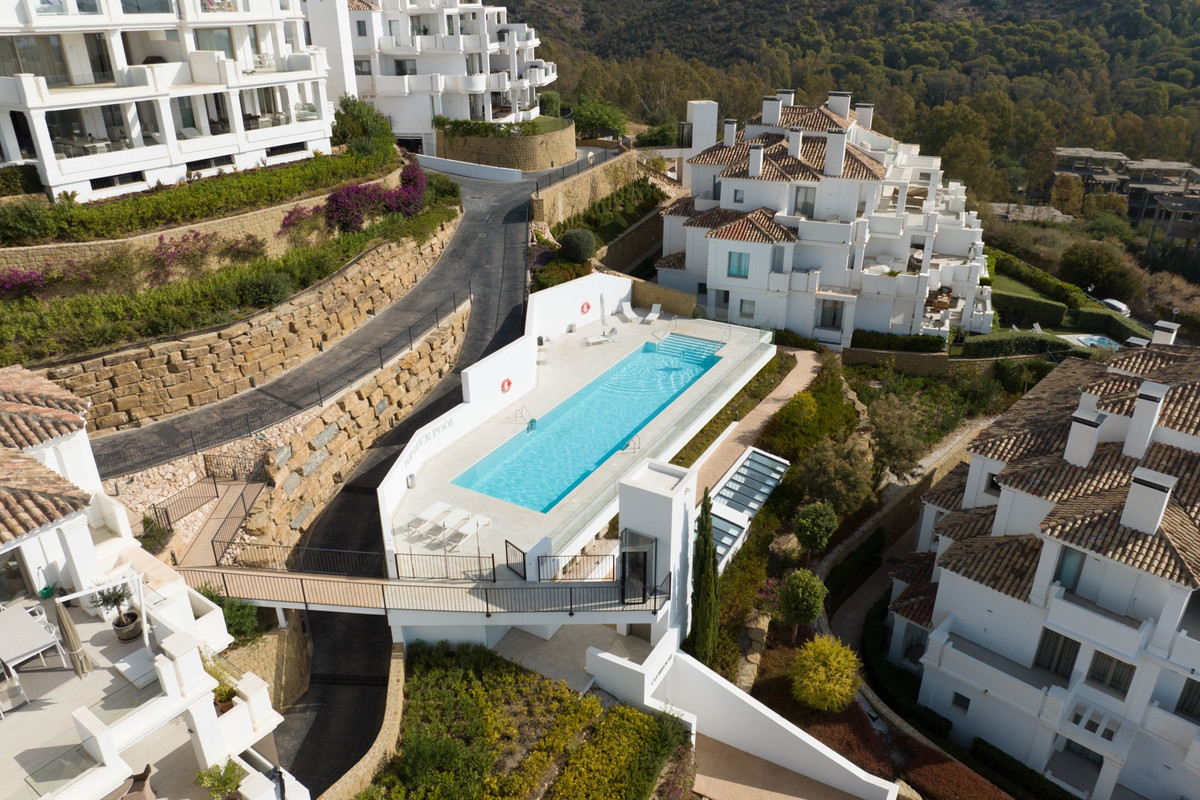 7 Bed Apartment for sale in Aloha Costa Del Sol, Málaga, Spain