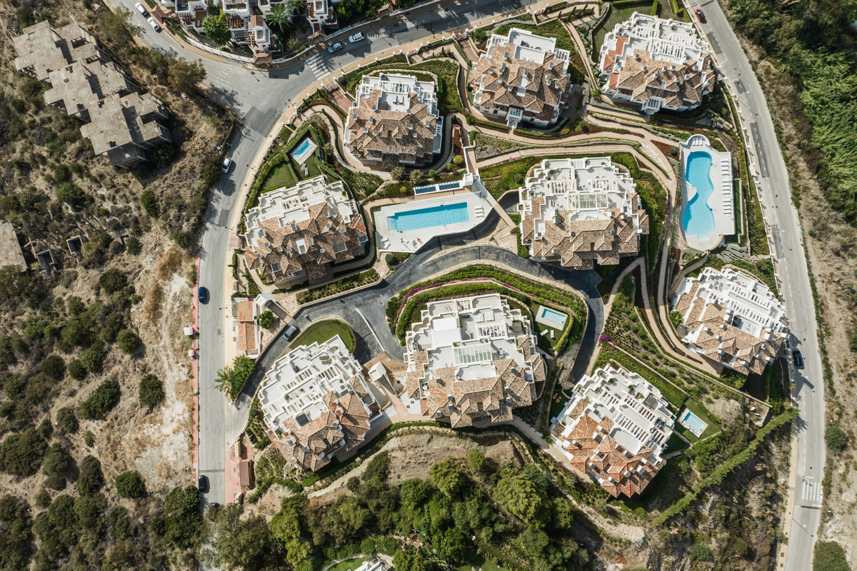 7 Bed Apartment for sale in Aloha Costa Del Sol, Málaga, Spain