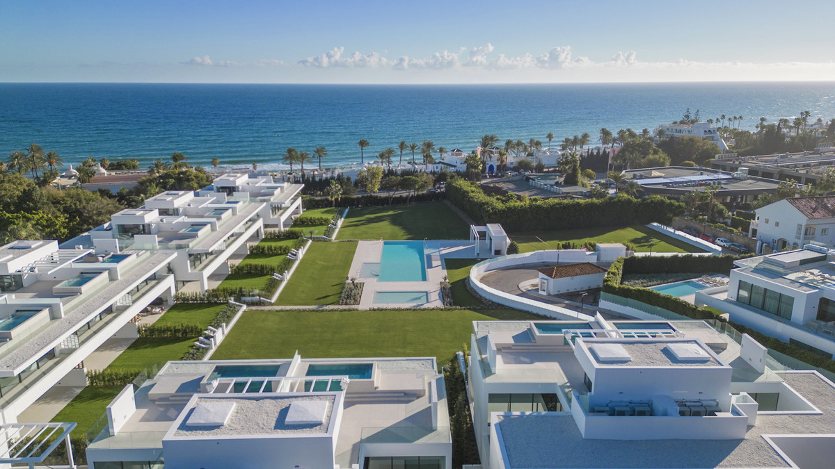 Se vende Pareada de 4 dormitorios en Costa Del Sol, Málaga, España