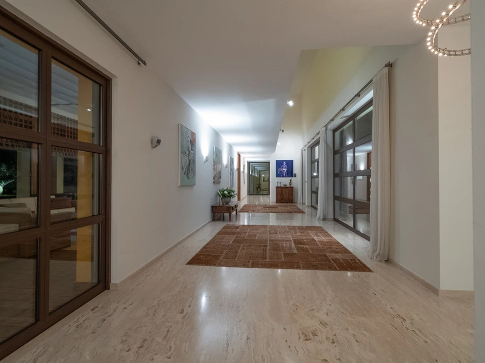 Se vende Villa - Chalet de 6 dormitorios en Costa Del Sol, Cadiz, España