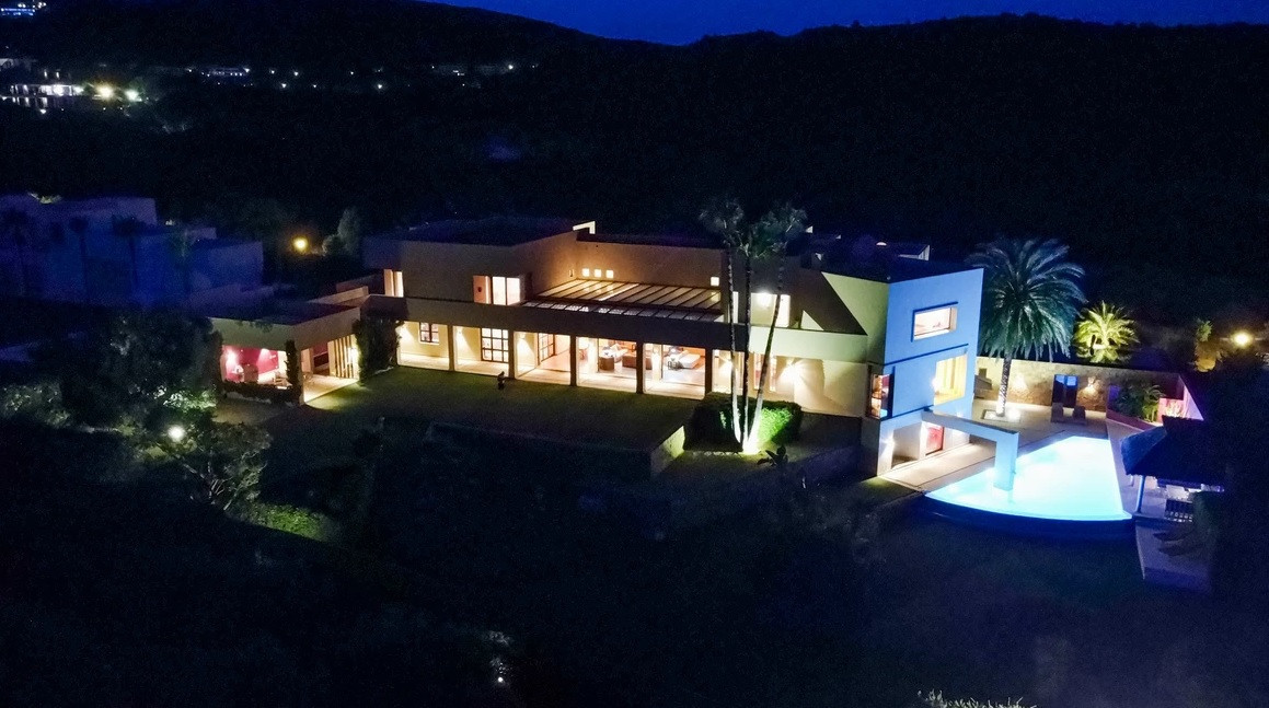 Se vende Villa - Chalet de 6 dormitorios en Costa Del Sol, Cadiz, España