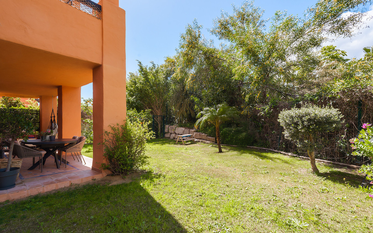 3 Bed Apartment for sale in Benahavís Costa Del Sol, Málaga, Spain