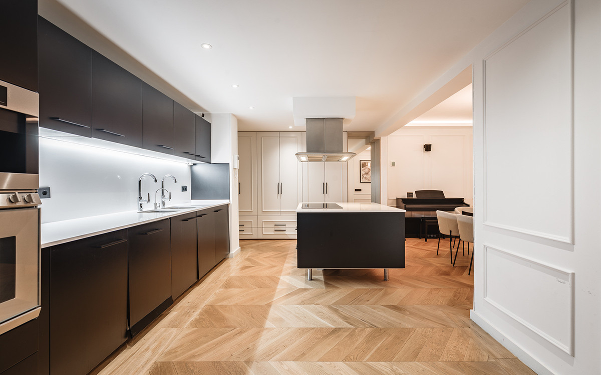 3 Bed Apartment for sale in Benahavís Costa Del Sol, Málaga, Spain