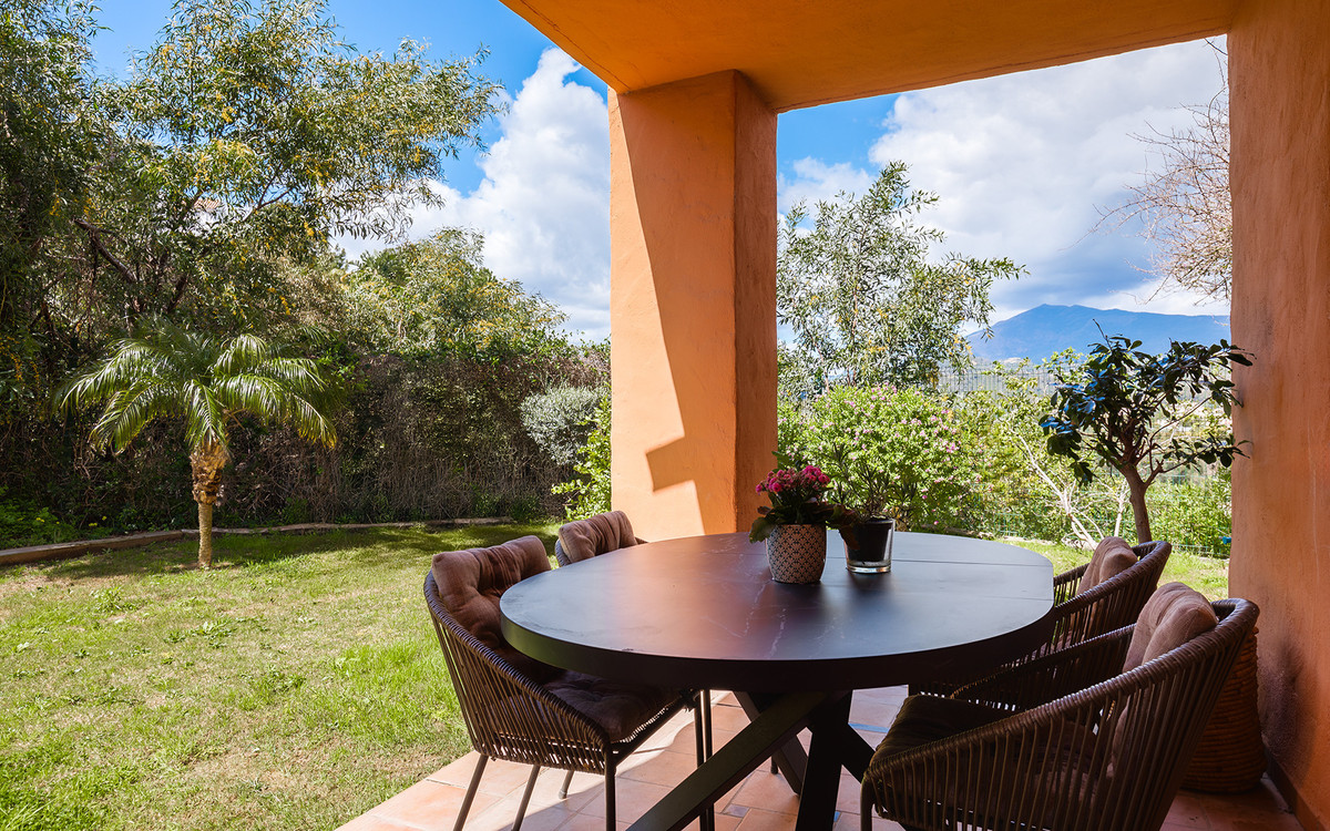 3 Bed Apartment for sale in Benahavís Costa Del Sol, Málaga, Spain