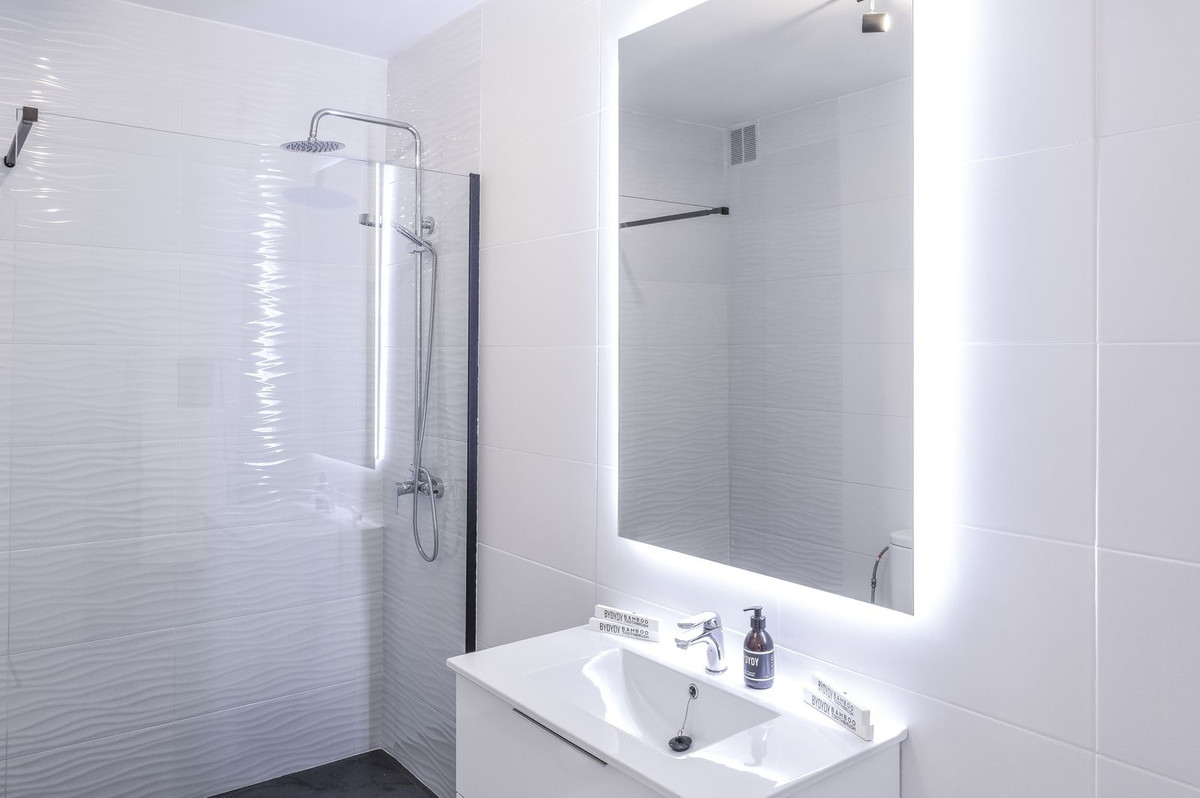 2 Bed Apartment for sale in Sotogrande Costa Del Sol, Cádiz, Spain