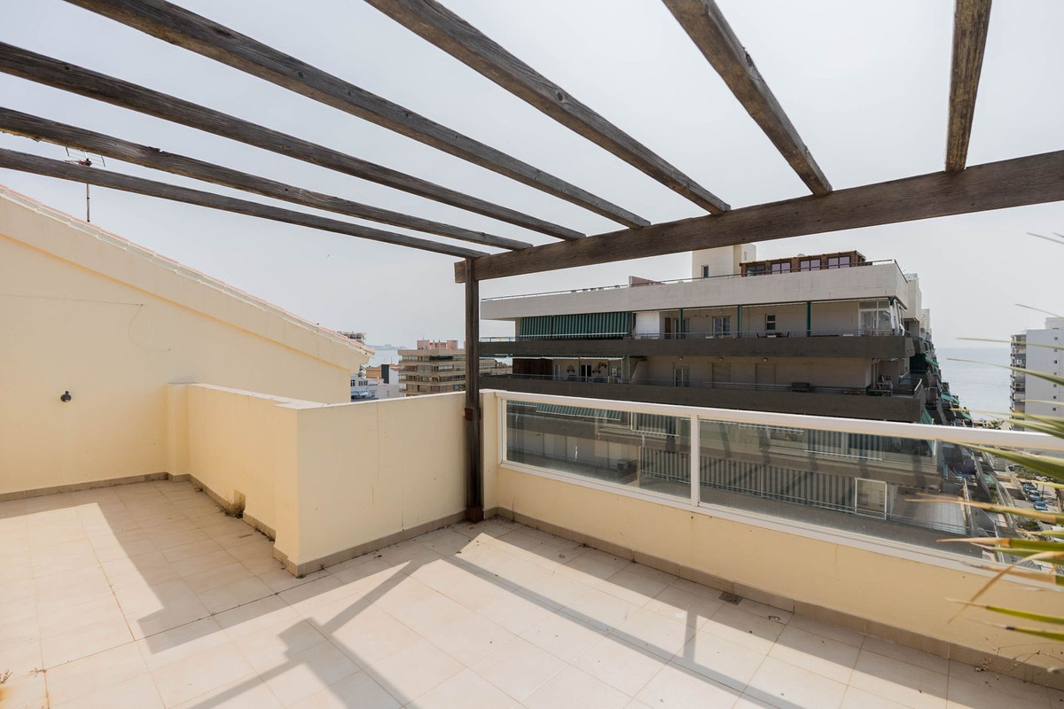 5 Bed Apartment for sale in Fuengirola Costa Del Sol, Málaga, Spain