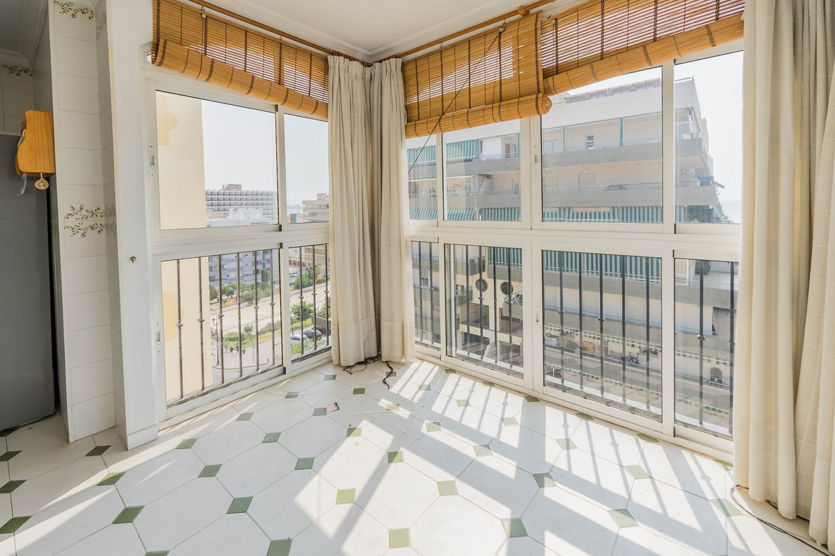 5 Bed Apartment for sale in Fuengirola Costa Del Sol, Málaga, Spain
